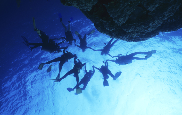 DIVING;Underwater;diver ring;hero;CAYMAN BRAC;CAYMAN IS.;F295 11A 6